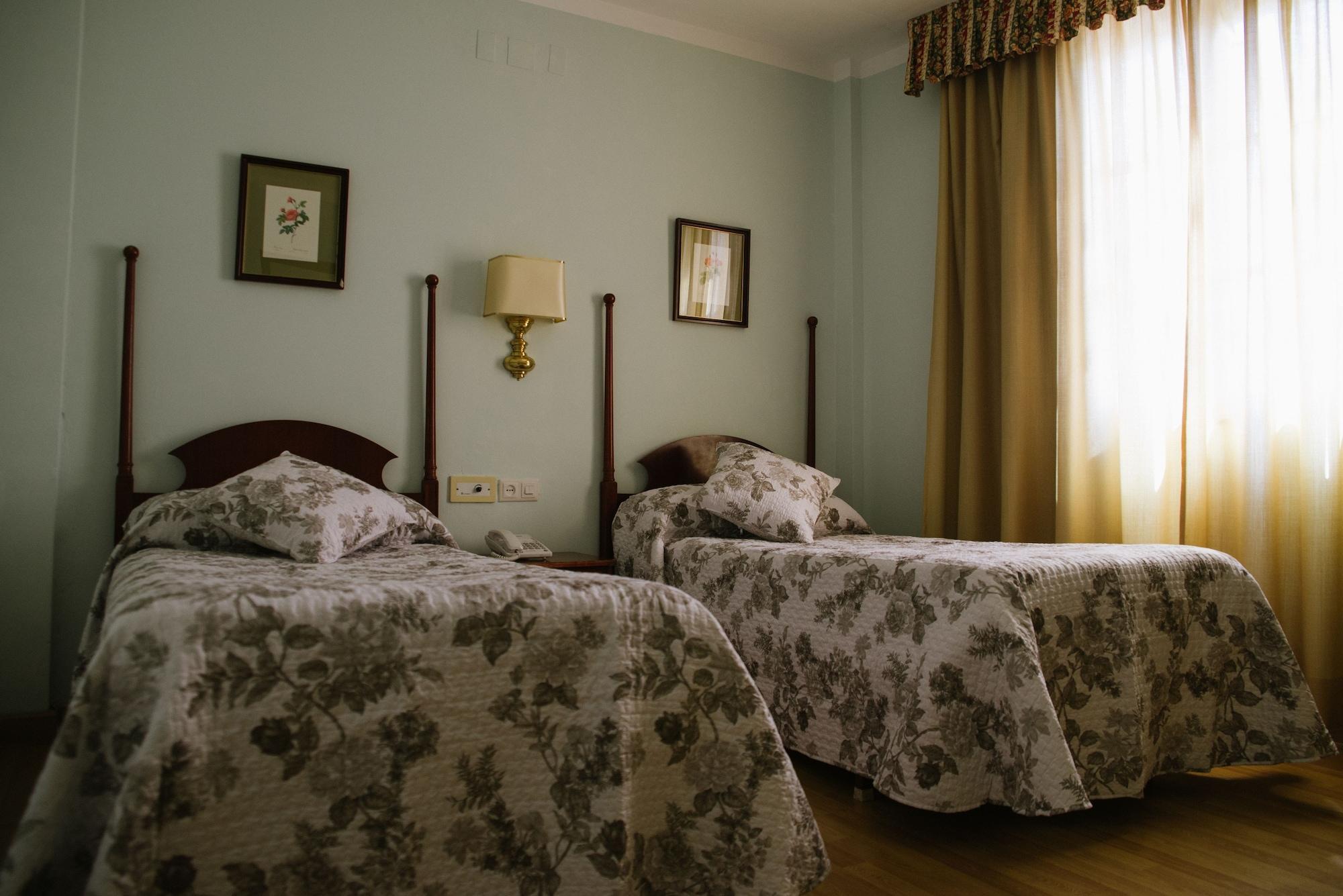 Hotel Sierra De Aracena Exteriör bild