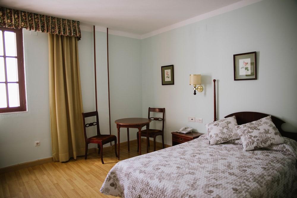 Hotel Sierra De Aracena Exteriör bild